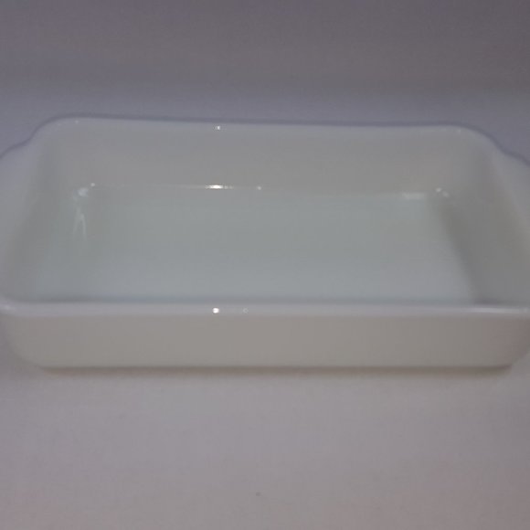 Fire-King Anchorwhite Vintage Baking Pan with Twin Candle Warmer by Anchorglass - Picture 2 of 4